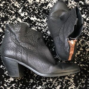 Sam Edelman Black leather western style booties with rose gold zipper detail